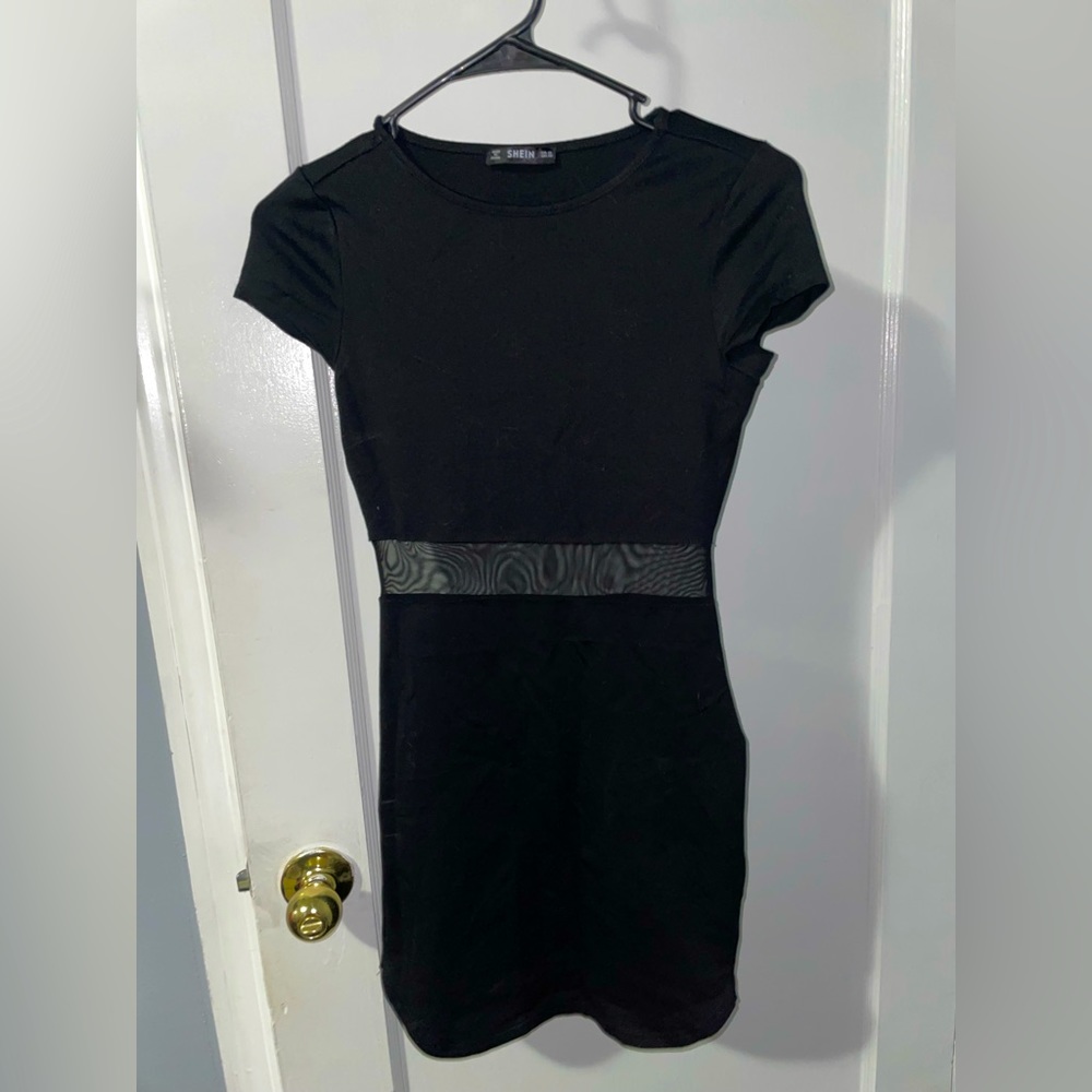 x small black dress